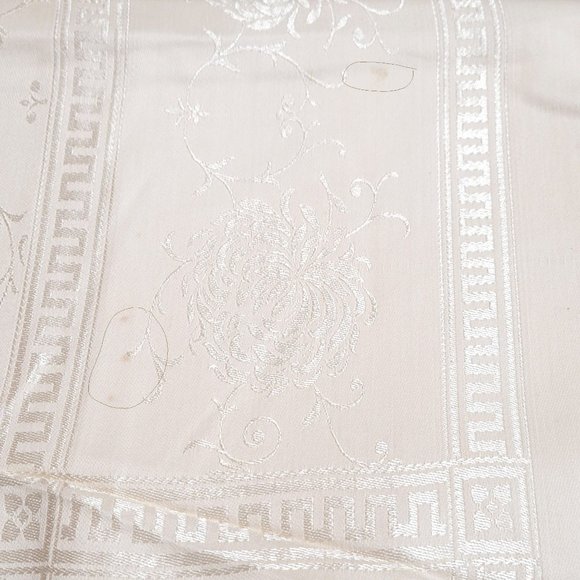 Damask Tablecloth Bates Rayon Supreme Ivory 66 x 84 Rectangle New Old Stock - Picture 4 of 12